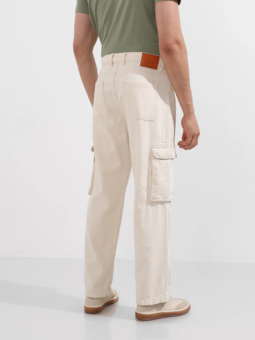 Men's White Relaxed Fit Solid The Eternity Series Jeans - Image 5