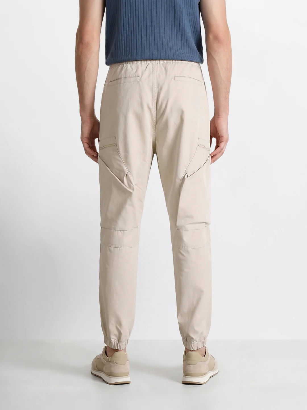 Men's White Relaxed Fit Solid Utility Cargo - Image 4