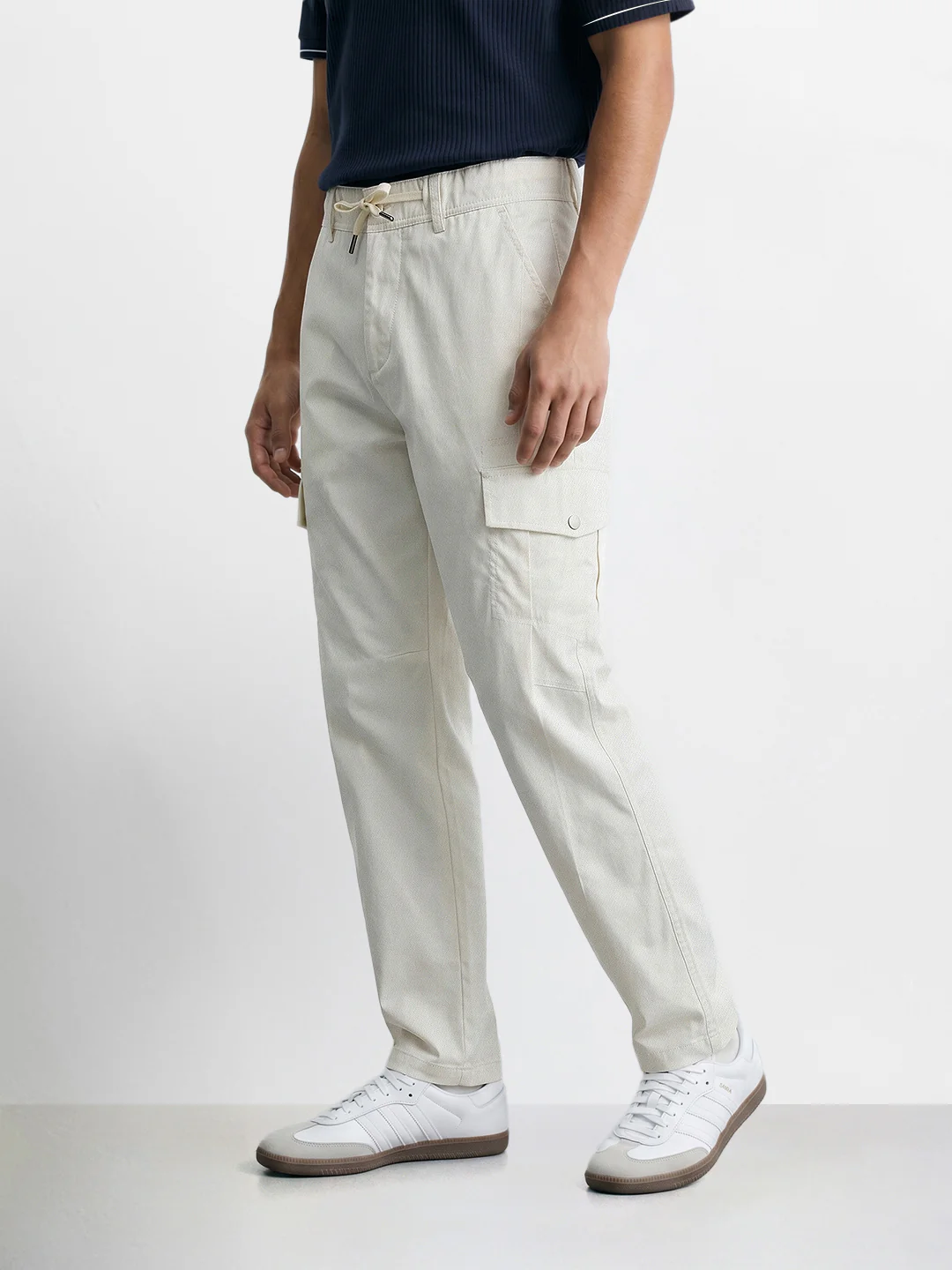 Men's White Relaxed Fit Solid Utility Joggers - Image 3