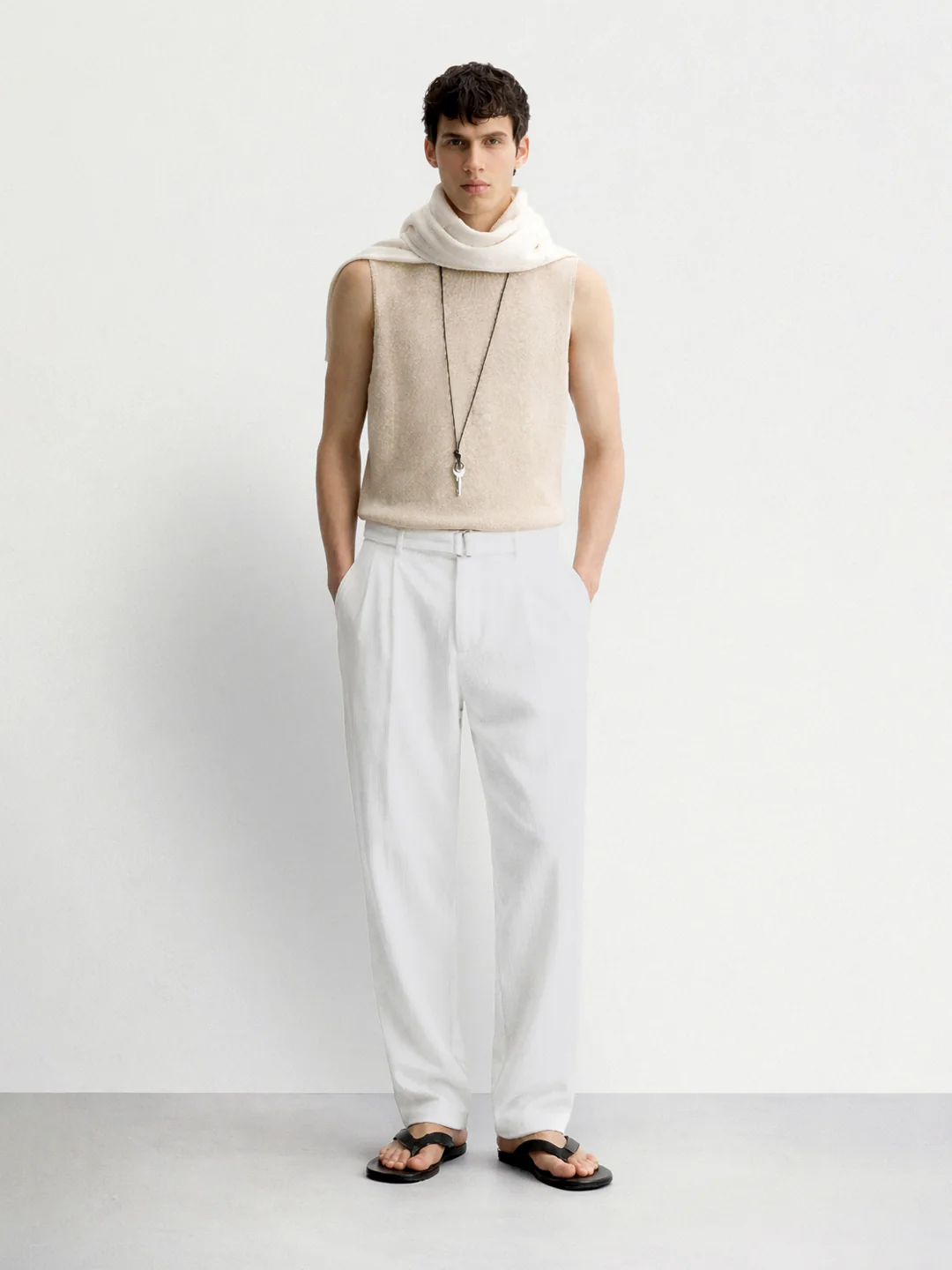Men's White Relaxed Fit Solid Utility Trousers - Image 3