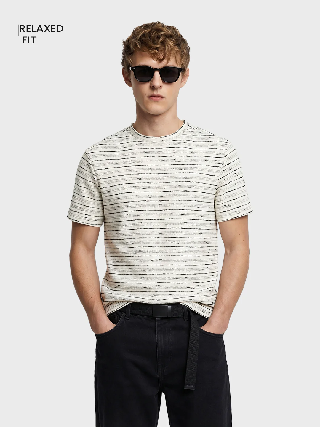 Men's White Relaxed Fit Striped Resort Wear T-Shirt - Image 2