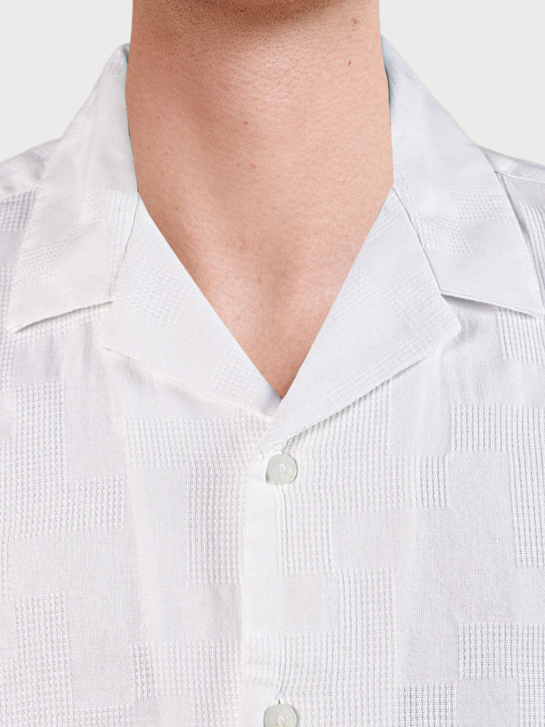 Men's White Relaxed Fit Solid Casual Shirt - Image 7