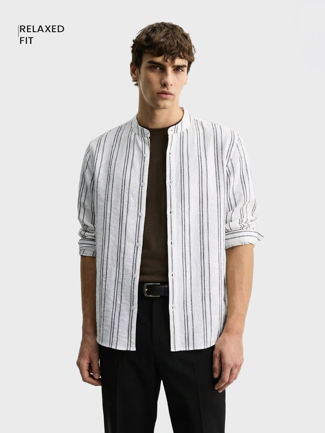 Men's White Relaxed Fit Vertical Stripes Resort Wear Shirt - Image 2