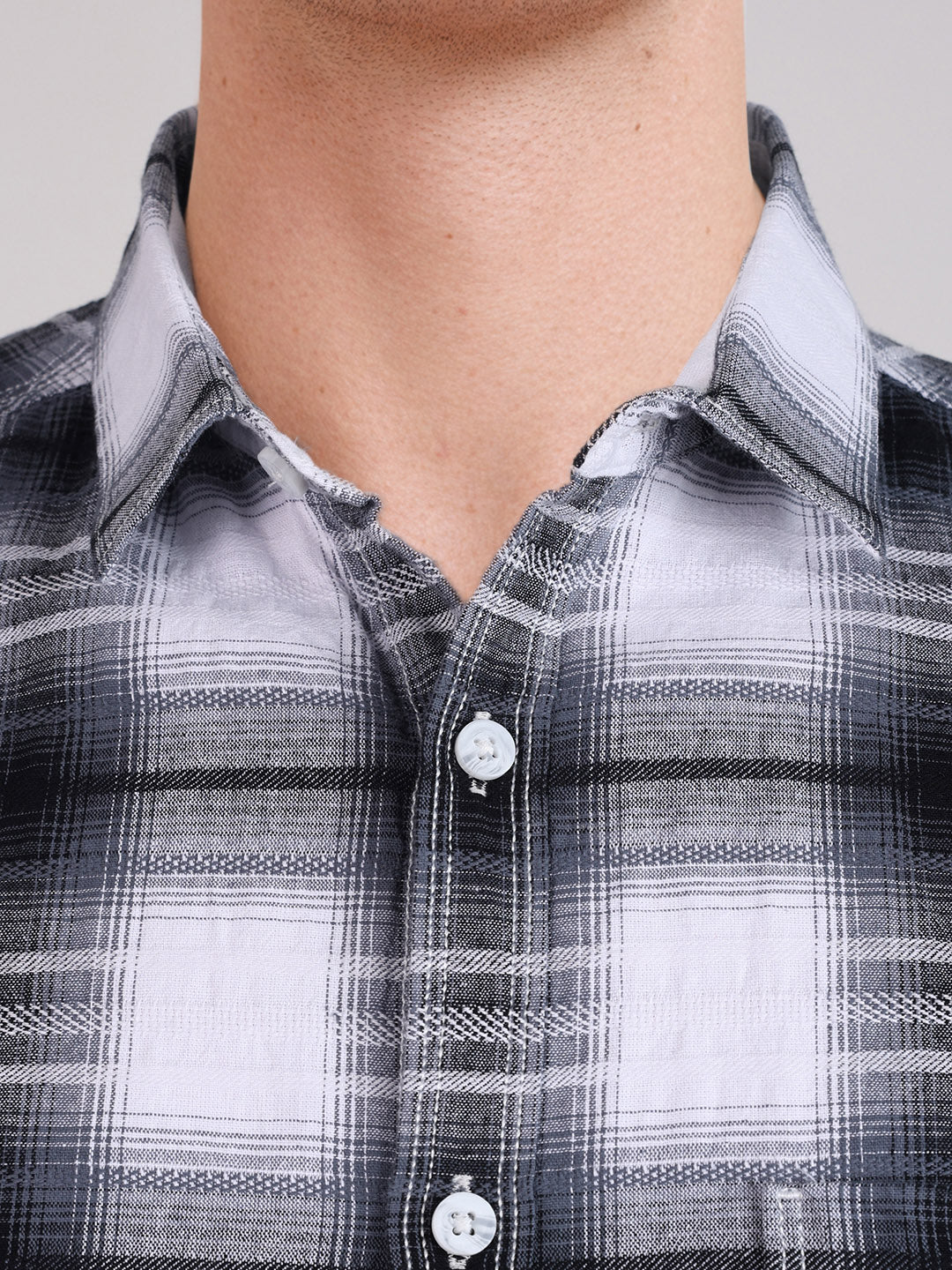 Men's White Slim Fit Checkered Casual Shirt - Image 3