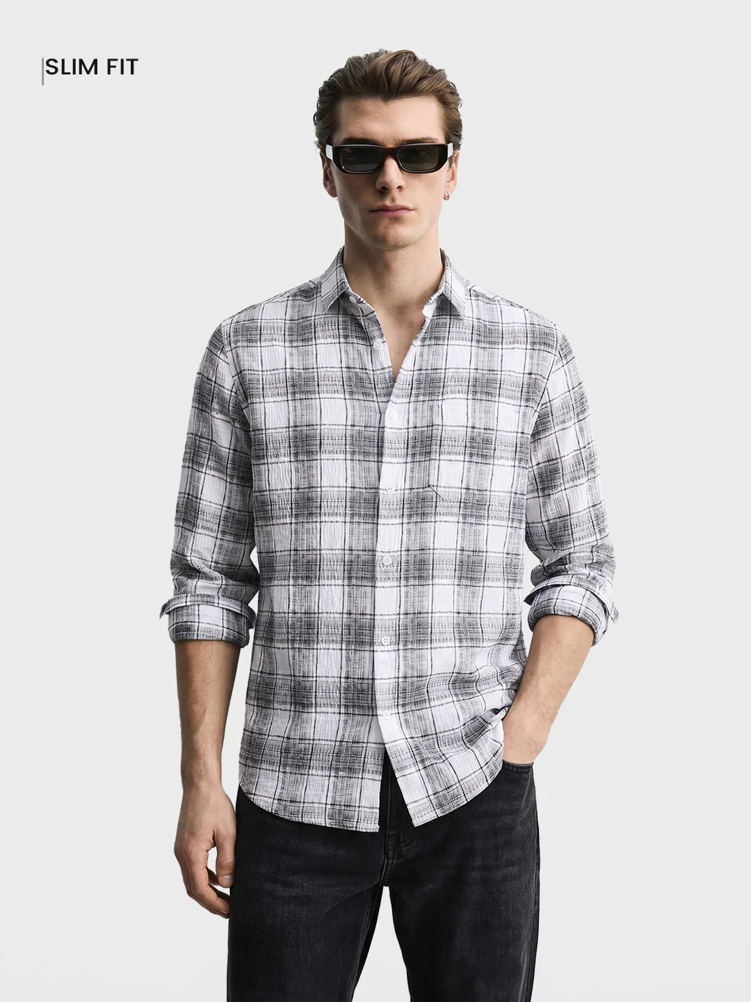 Men's White Slim Fit Checkered Casual Shirt - Image 2