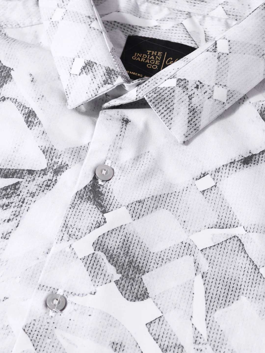 Men's White Slim Fit Printed Casual Shirt - Image 3