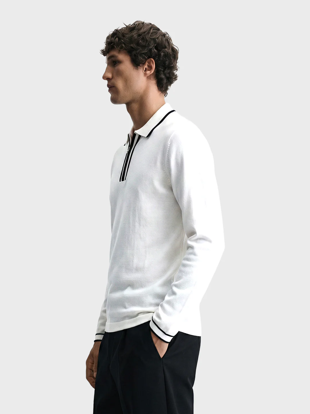 Men's White Slim Fit Solid Casual T-Shirt - Image 4
