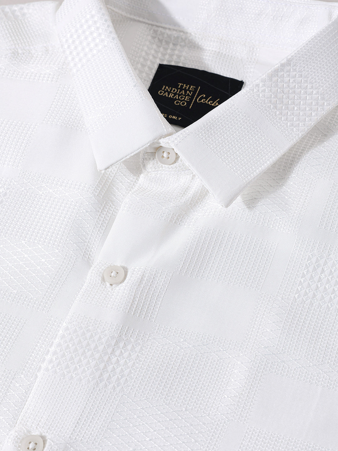Men's White Slim Fit Textured Casual Shirt - Image 3