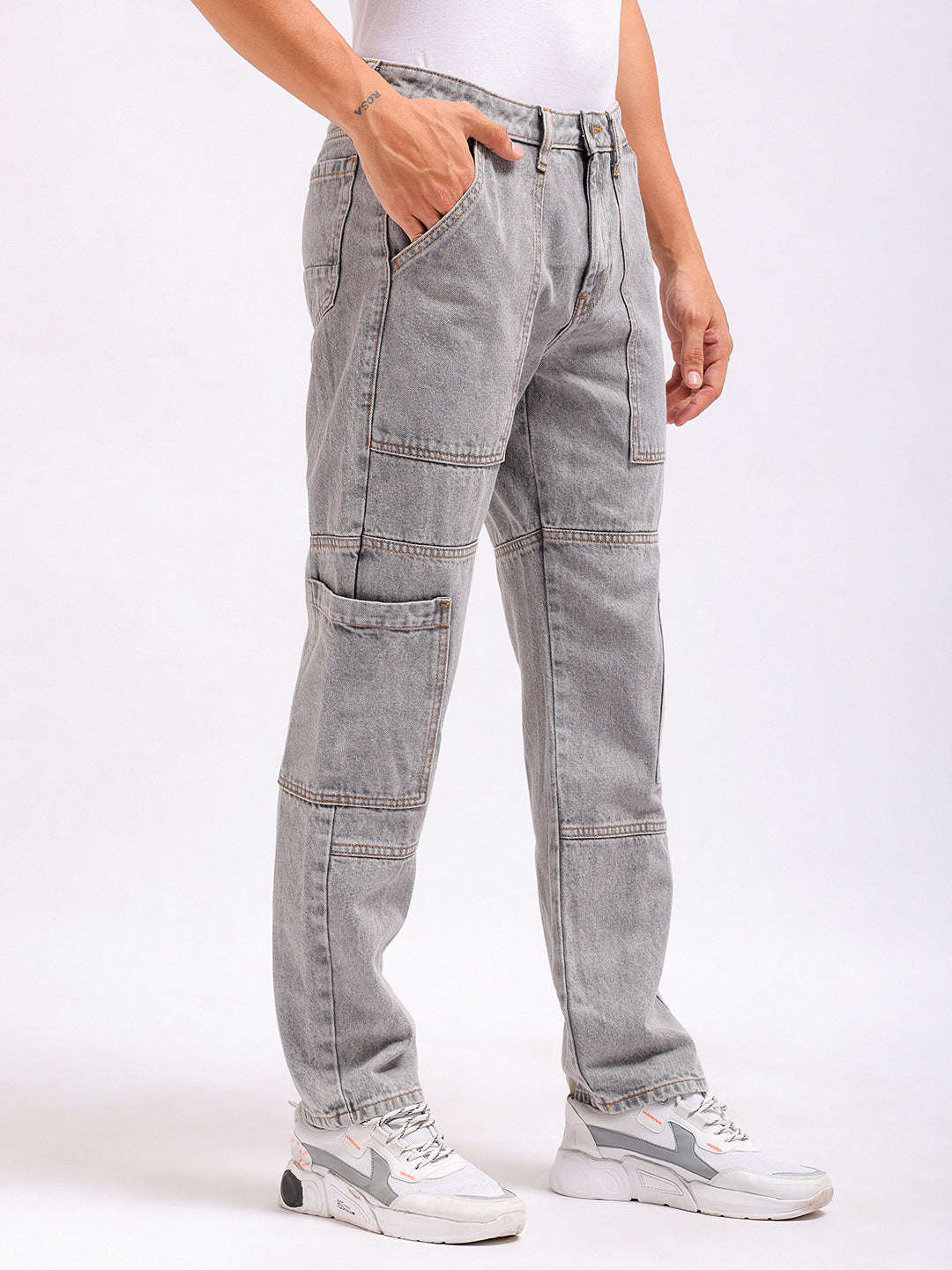 Men's Grey Dad Fit Solid Utility Jeans - Image 4