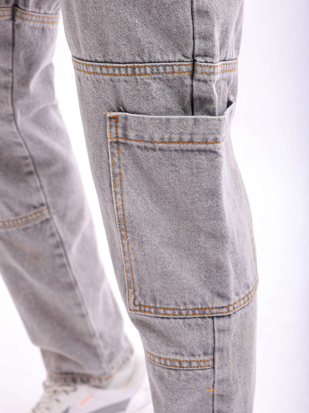 Men's Grey Dad Fit Solid Utility Jeans - Image 7