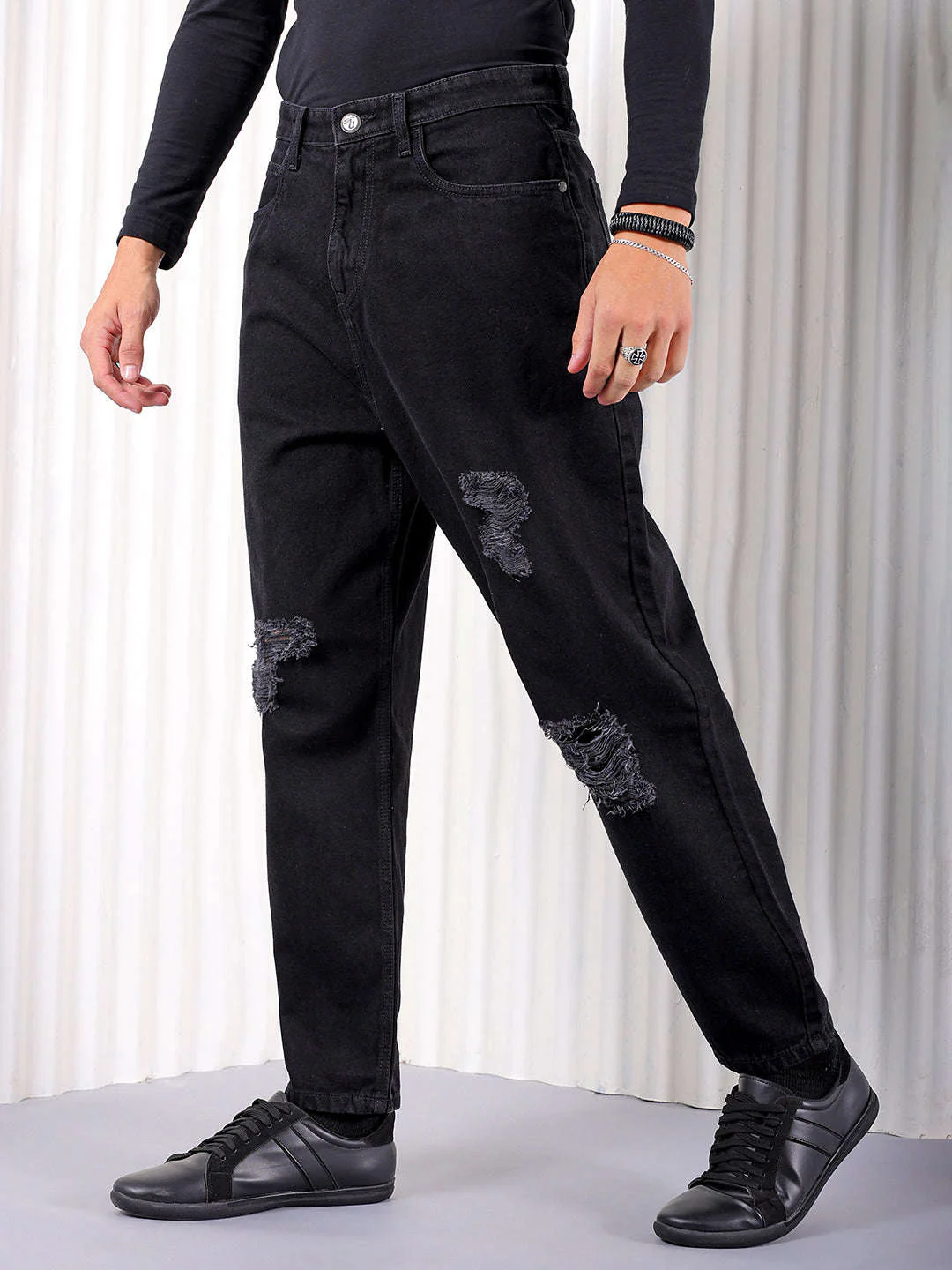 Men's Black Loose Fit Solid Street Wear Jeans - Image 3