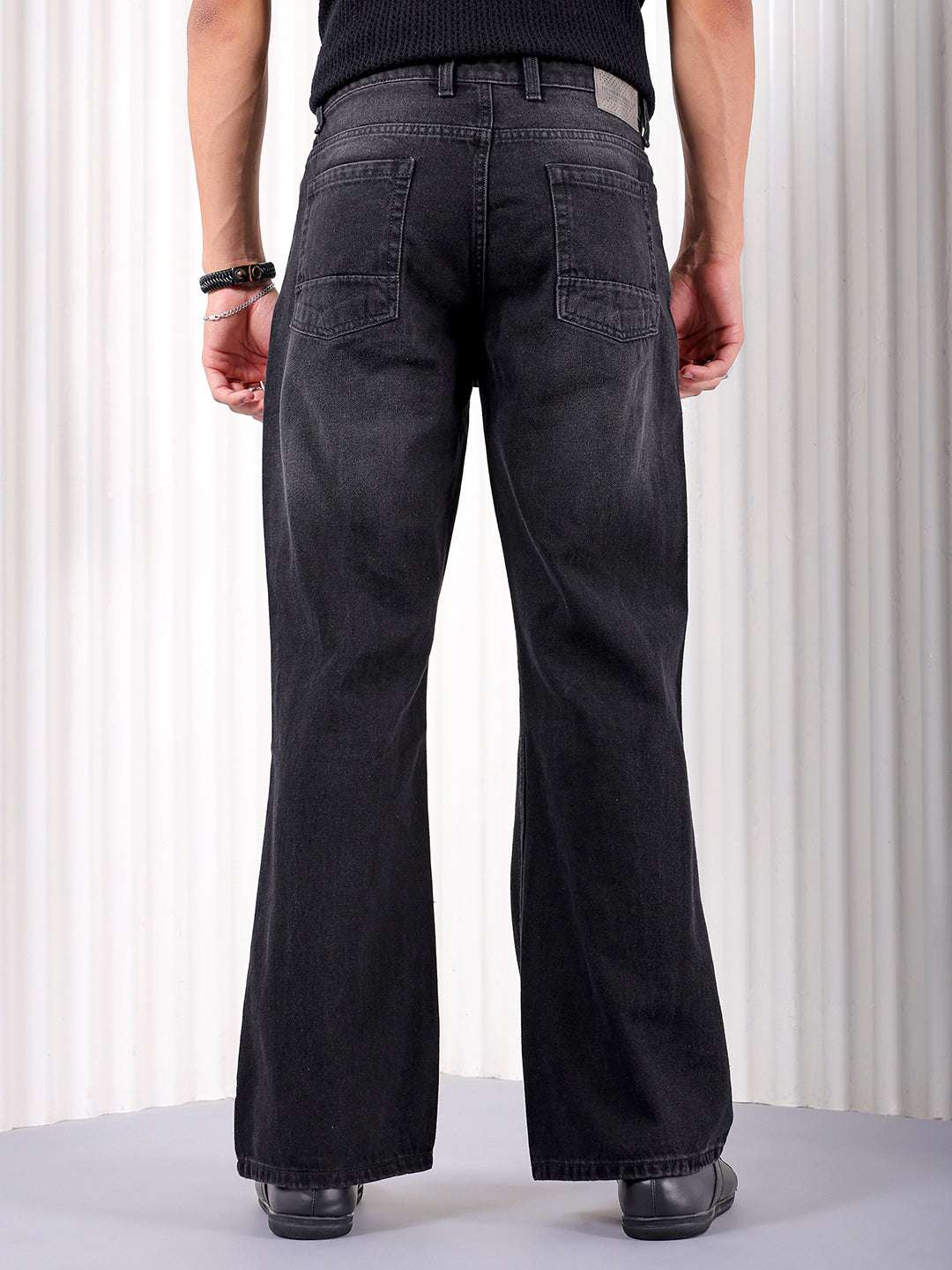 Men's Black Loose Fit Solid Casual Jeans - Image 3