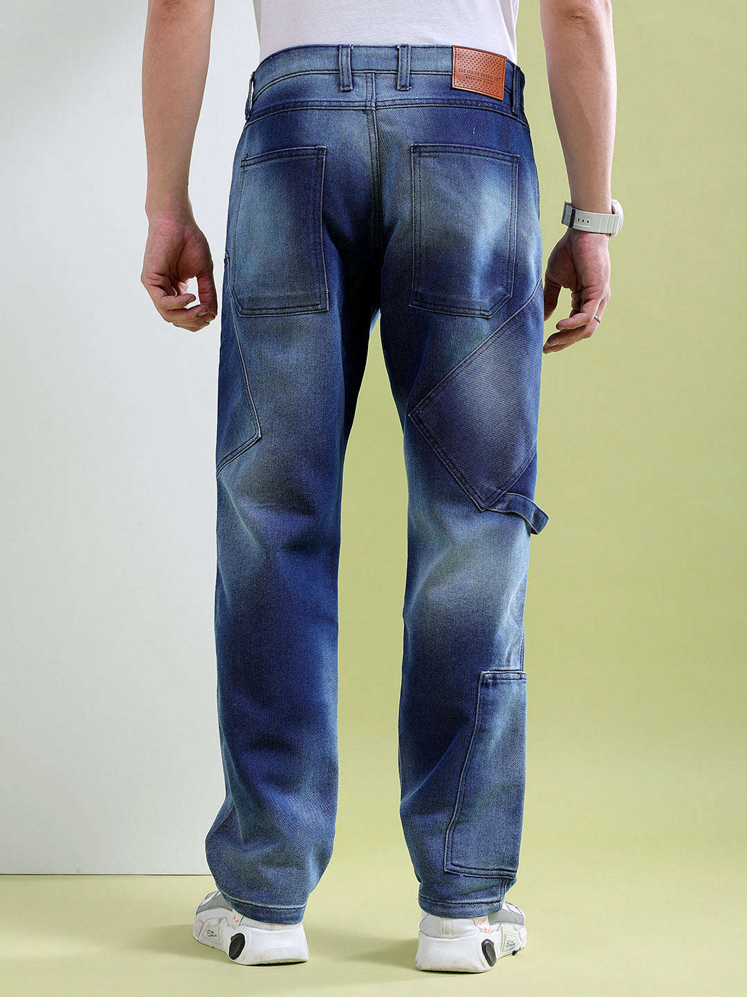 Men's Blue Relaxed Fit Solid Utility Jeans - Image 3