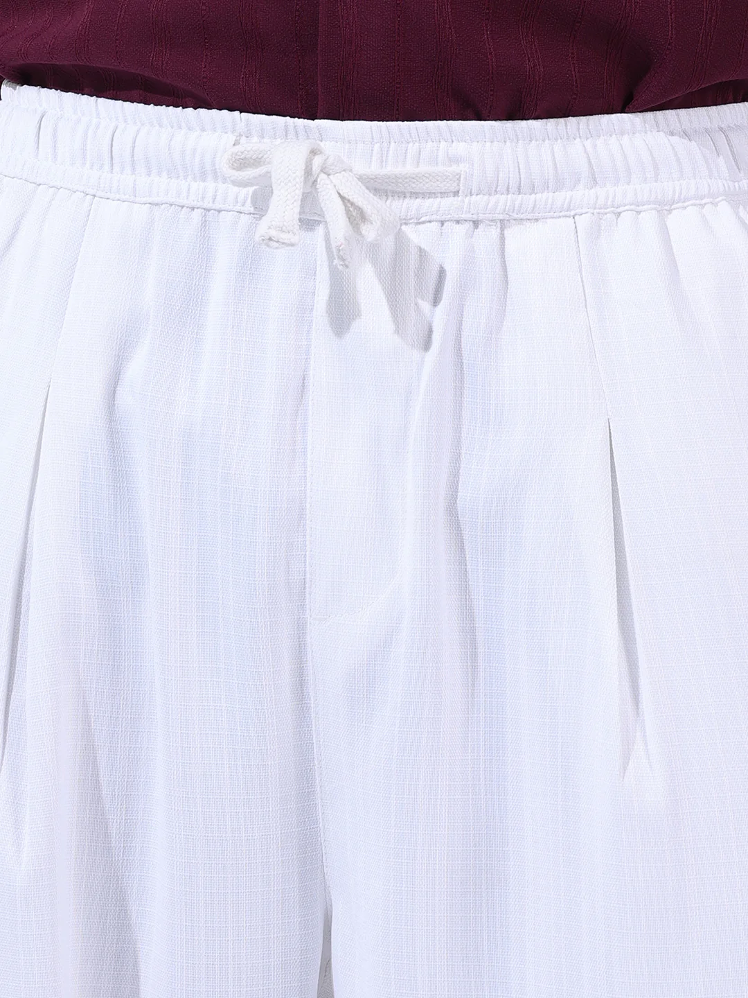 Men's White Loose Fit Solid Resort Wear Trouser - Image 5