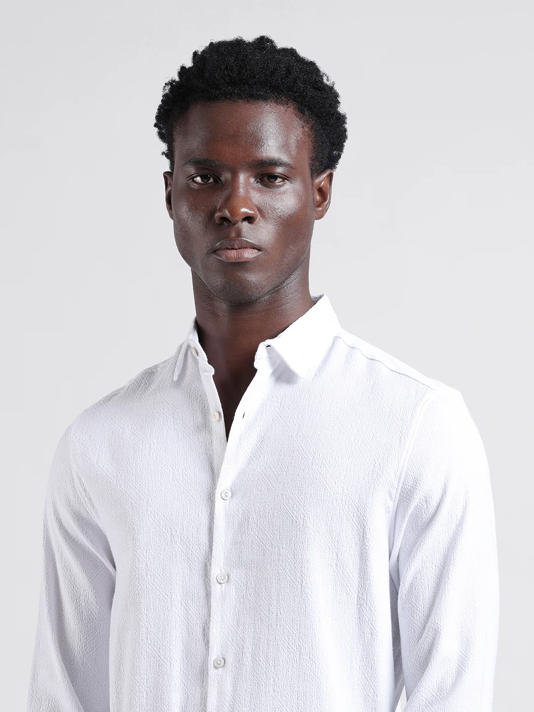 Men's White Slim Fit Textured Resort Wear Shirt - Image 6