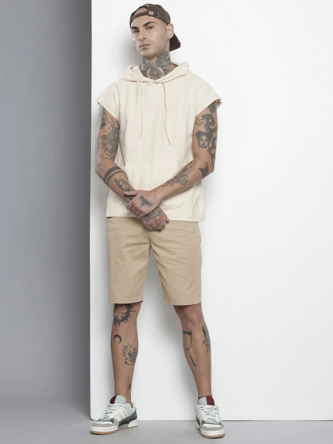 Men's Beige Regular Fit Solid Casual Shorts - Image 2