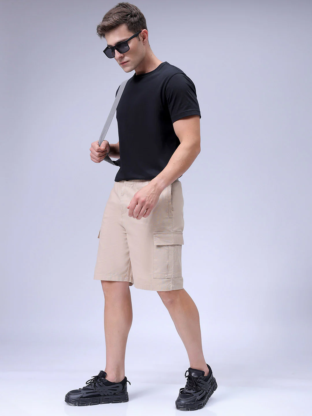 Men's Irish Cream Relaxed Fit Solid Utility Shorts - Image 2