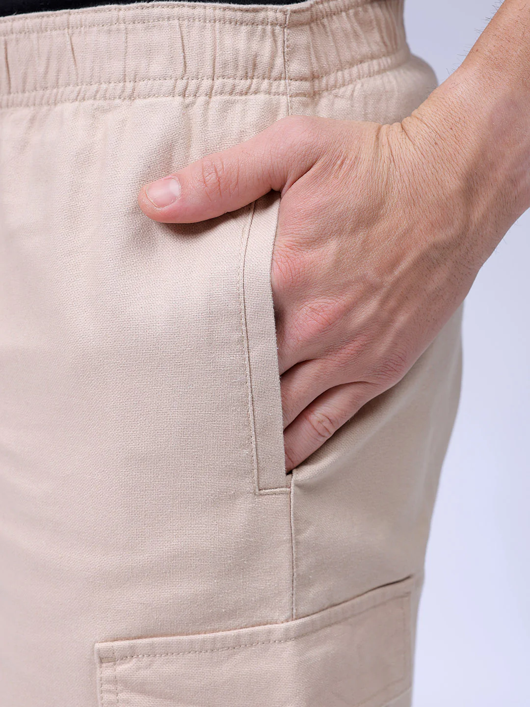 Men's Irish Cream Relaxed Fit Solid Utility Shorts - Image 7