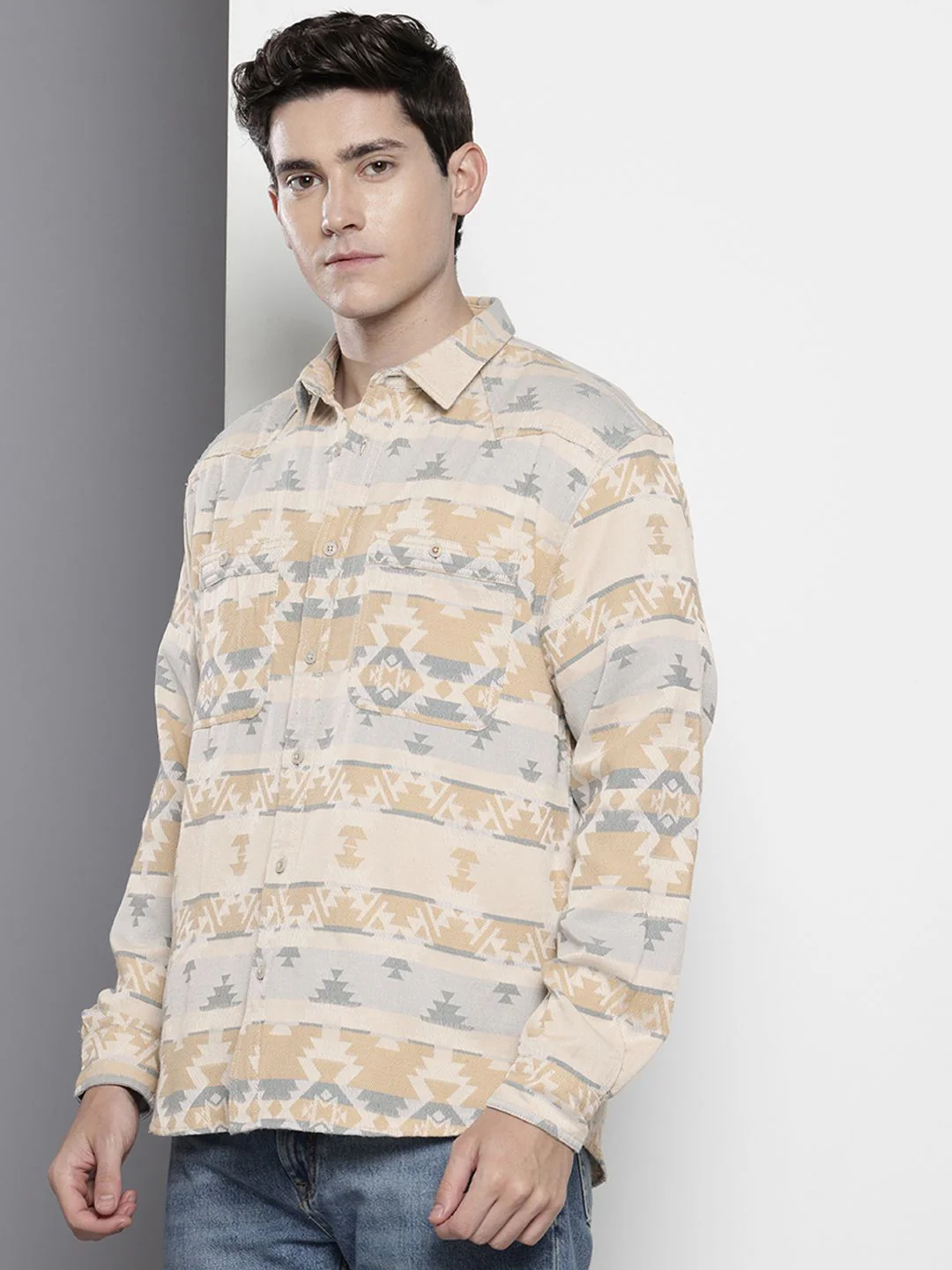 Men's Beige Relaxed Fit Textured Casual Shirt - Image 2
