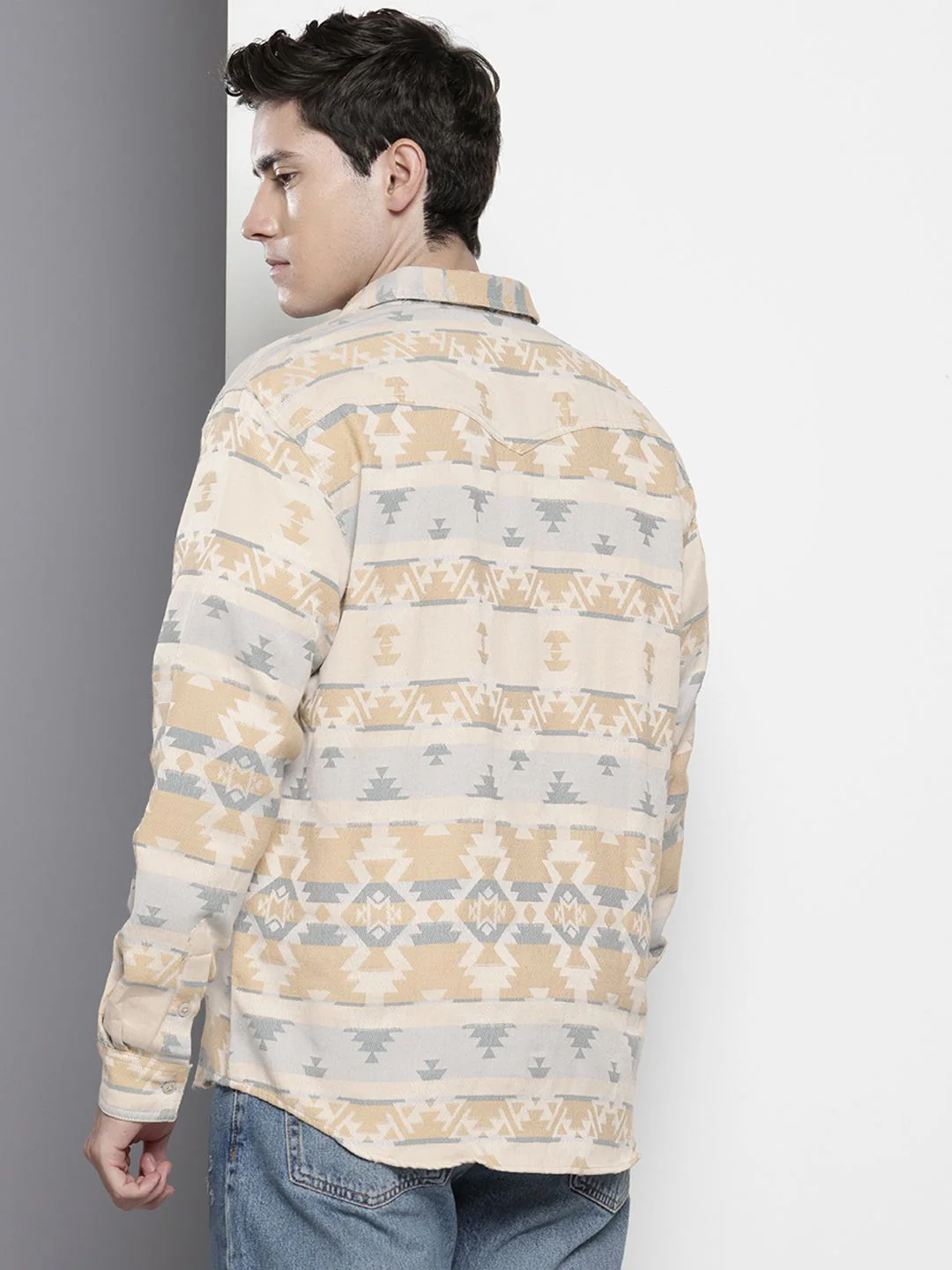 Men's Beige Relaxed Fit Textured Casual Shirt - Image 4