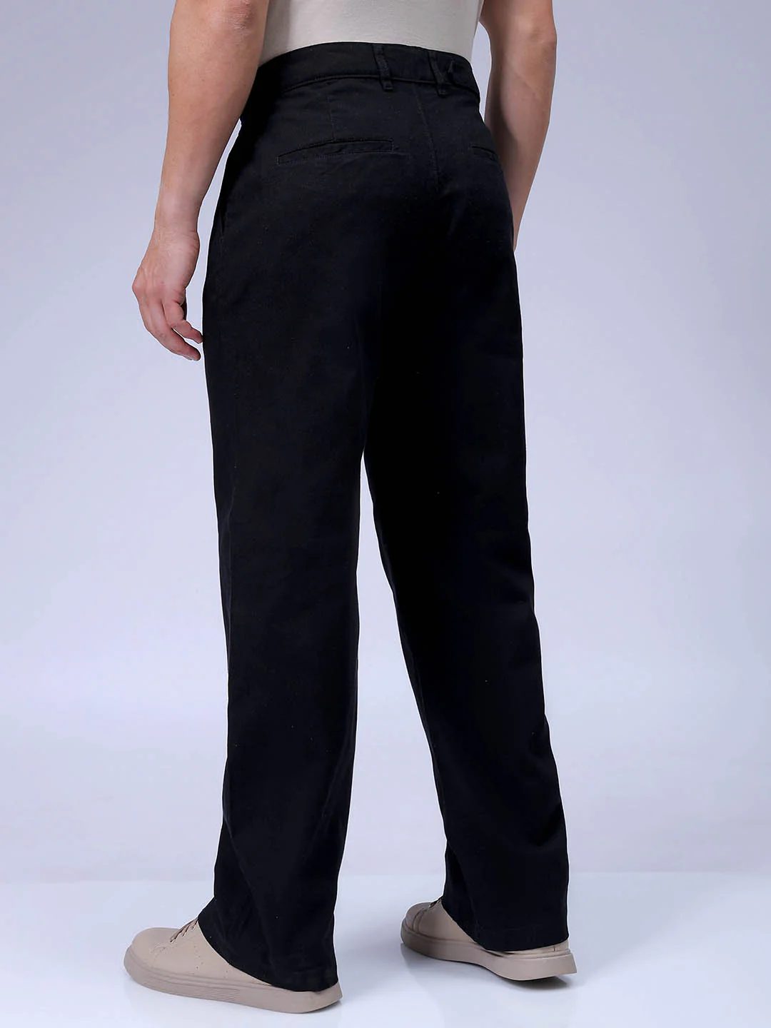 Men's Black Baggy Fit Solid Casual Trouser - Image 5
