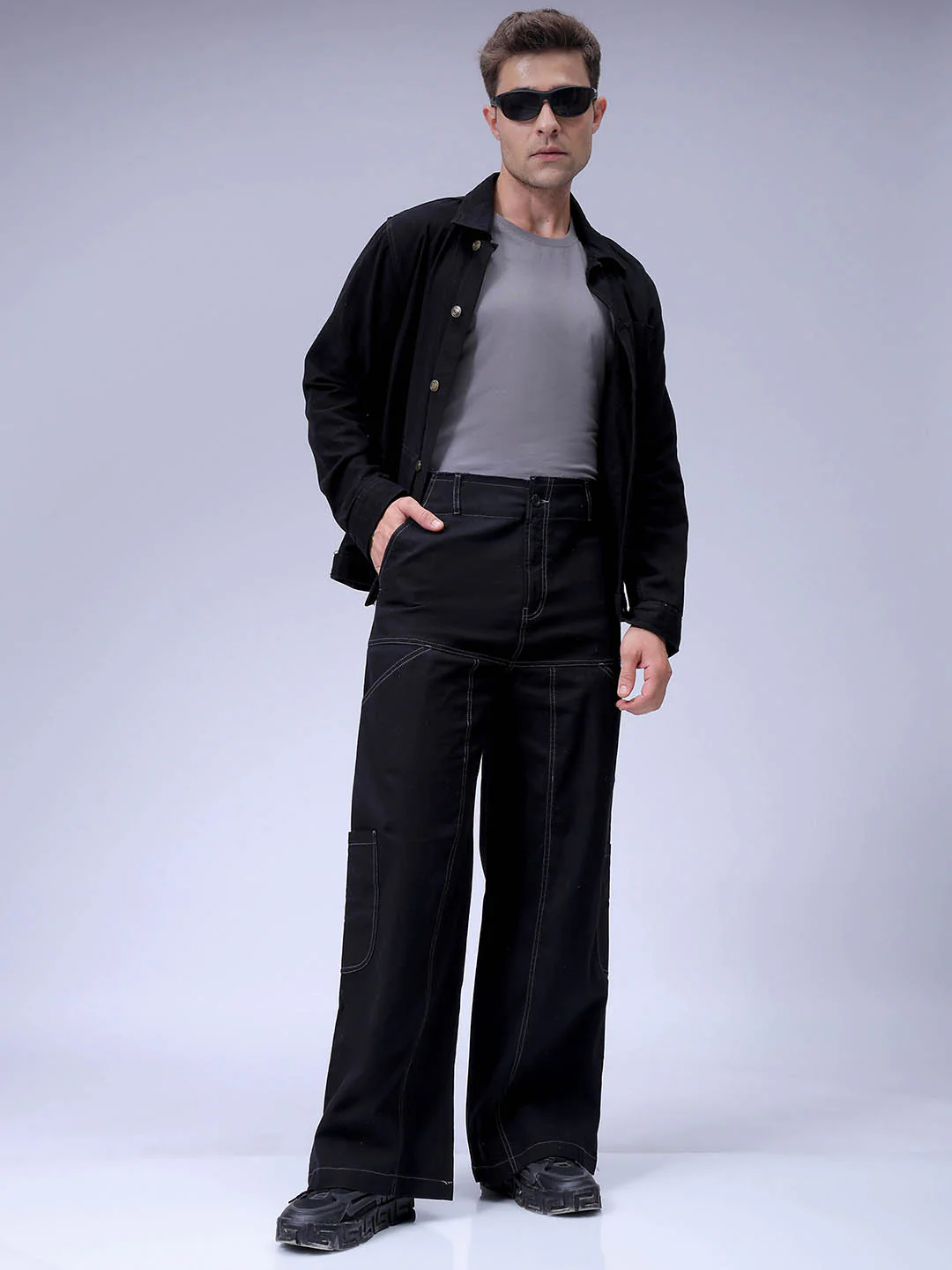 Men's Black Wide Leg Fit Solid Utility Trouser - Image 4