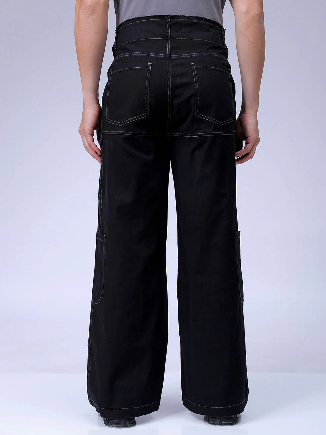 Men's Black Wide Leg Fit Solid Utility Trouser - Image 5