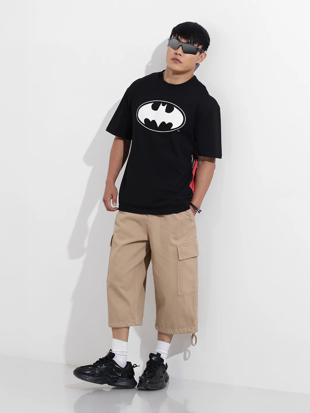 Men's Black Boxy Fit Character Batman Printed Crew Neck T-Shirt - Image 2