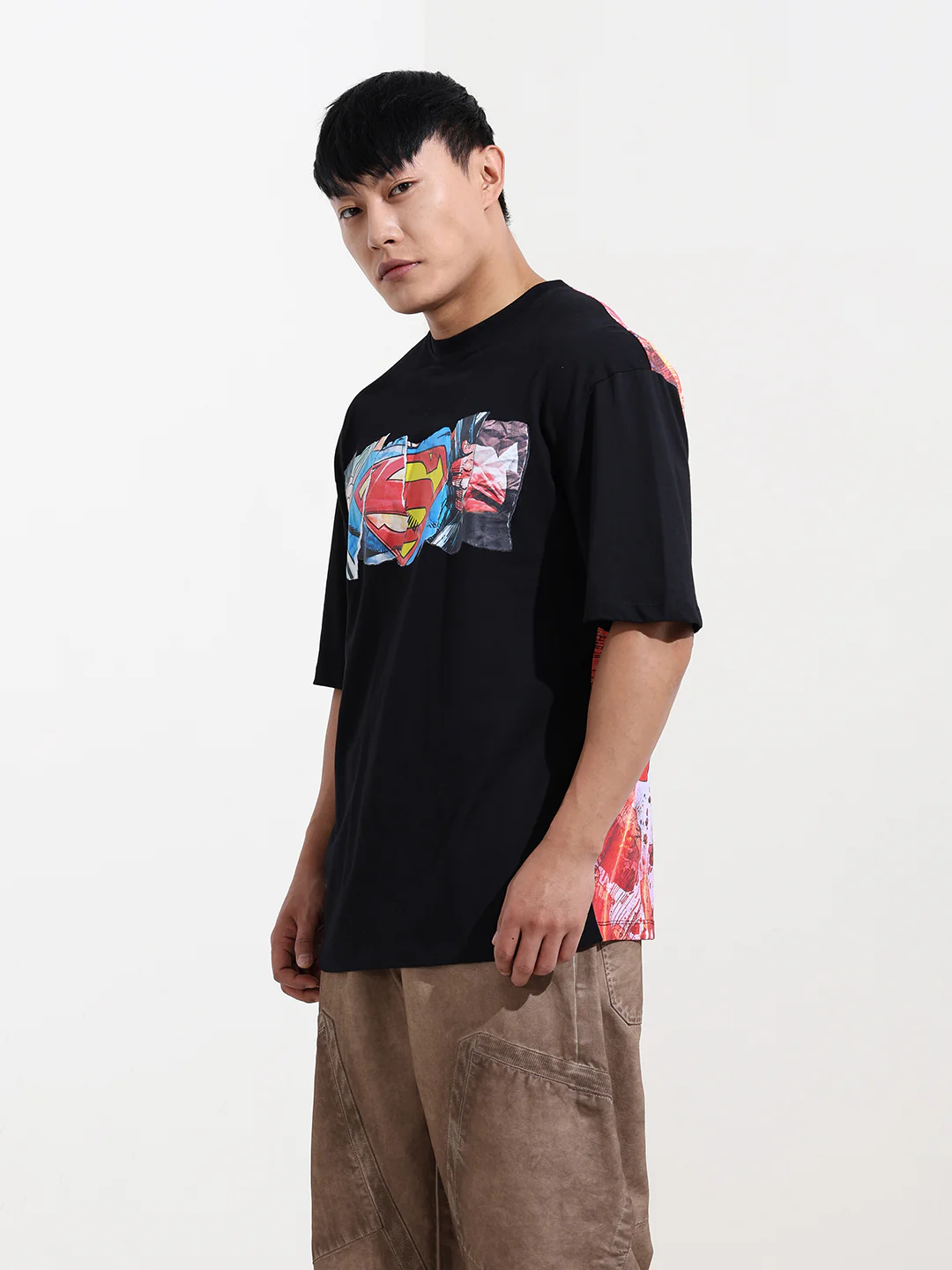 Men's Black Boxy Fit Character Superman Printed Crew Neck T-Shirt - Image 3