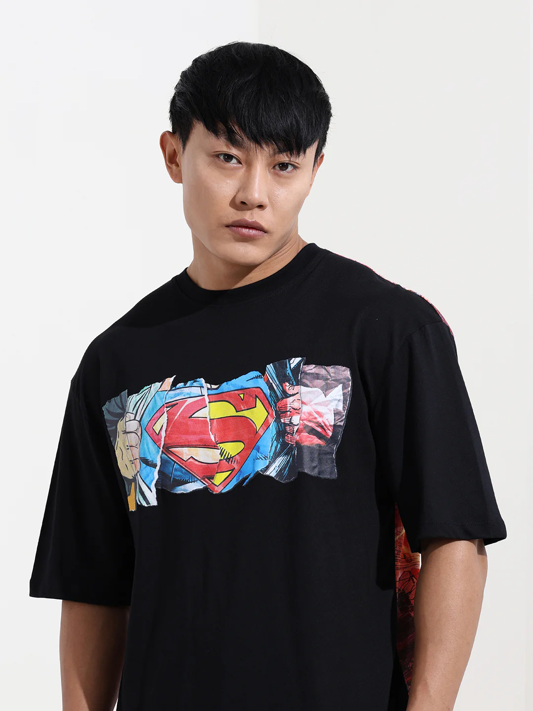 Men's Black Boxy Fit Character Superman Printed Crew Neck T-Shirt - Image 5