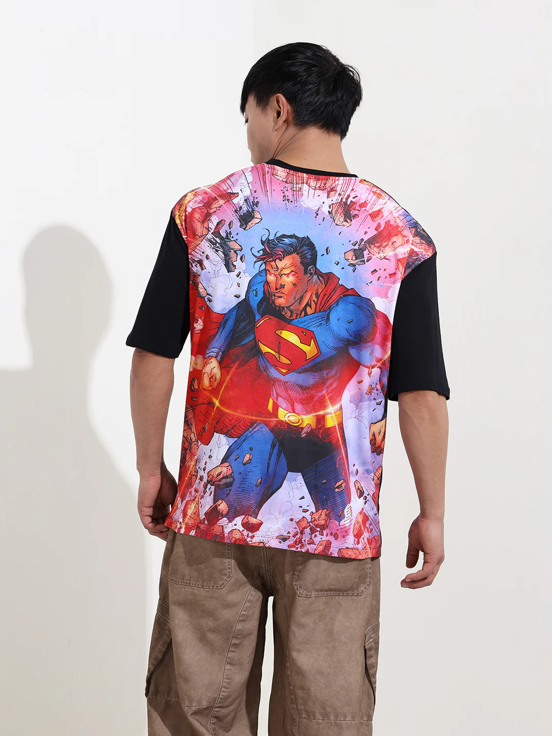 Men's Black Boxy Fit Character Superman Printed Crew Neck T-Shirt - Image 7
