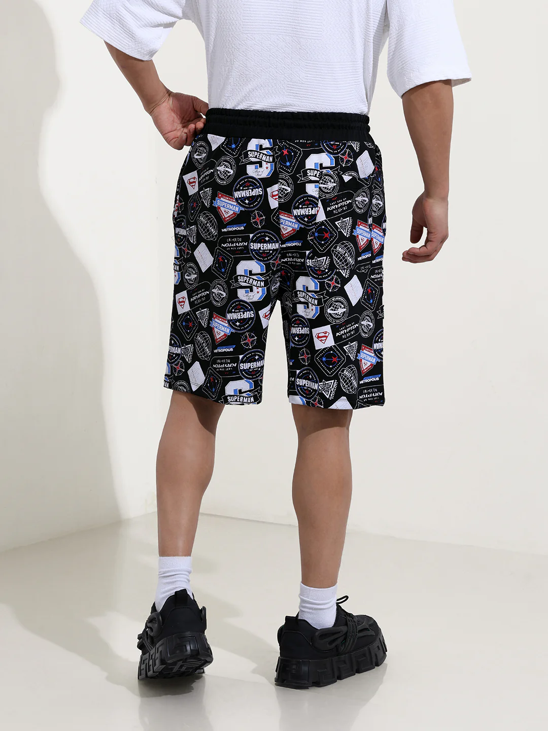 Men's Black Relaxed Fit Character Superman Printed Shorts - Image 6