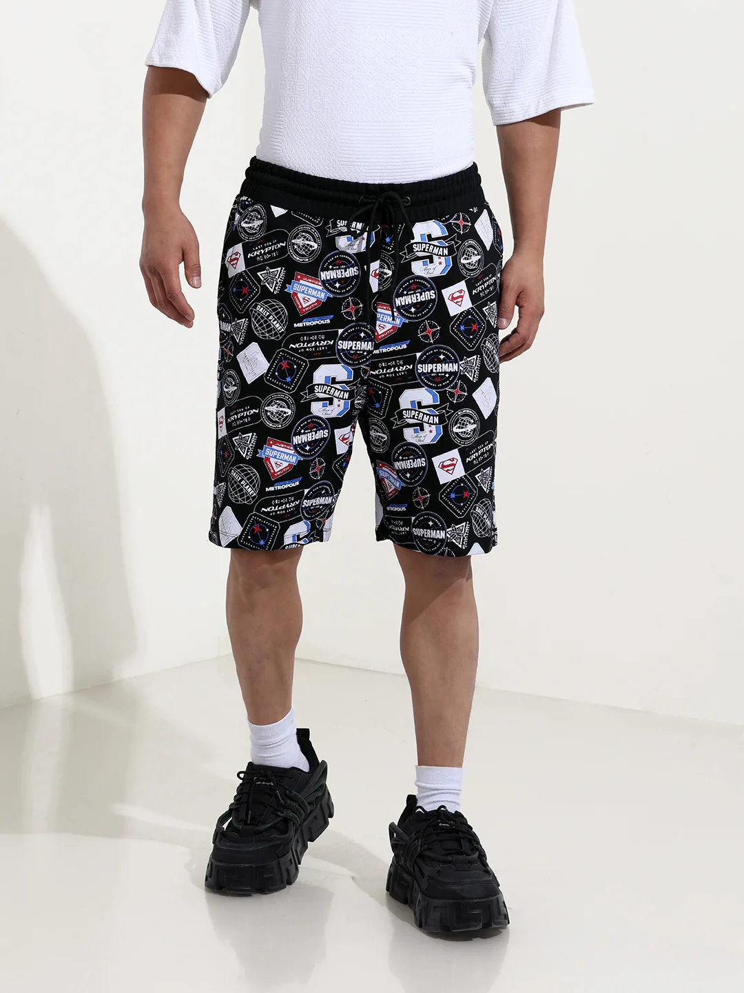 Men's Black Relaxed Fit Character Superman Printed Shorts - Image 7