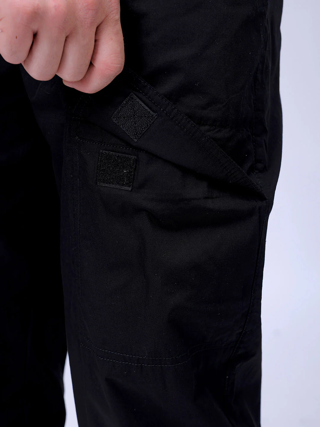 Men's Black Loose Fit Solid Casual Jogger - Image 8