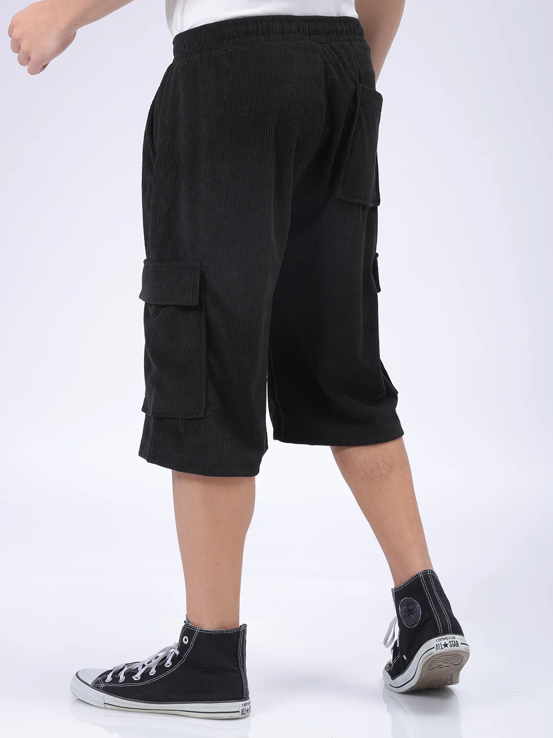 Men's Black Loose Fit Textured Utility Shorts - Image 4