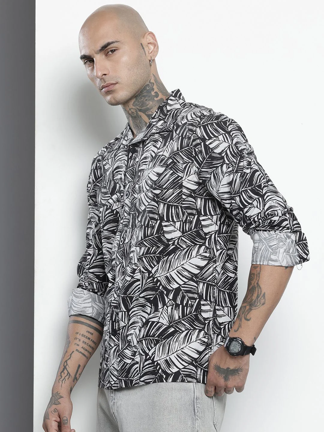 Men's Black Regular Fit Printed Casual Shirt - Image 2