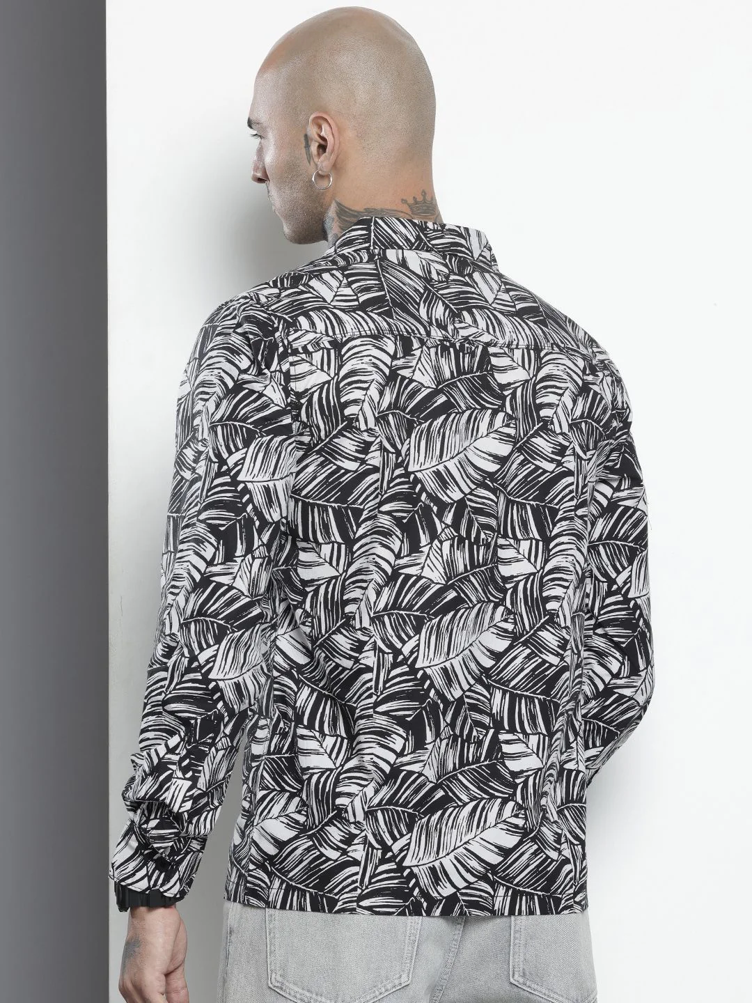Men's Black Regular Fit Printed Casual Shirt - Image 4