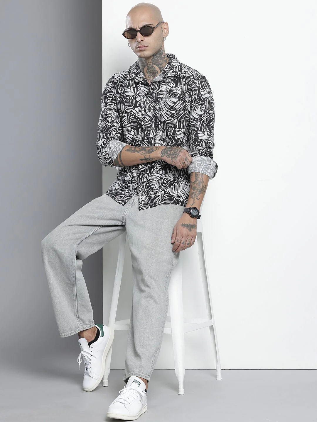 Men's Black Regular Fit Printed Casual Shirt - Image 5