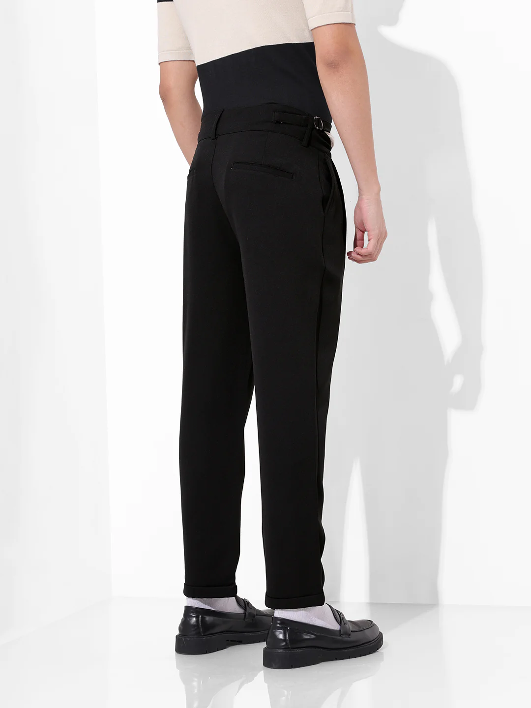 Men's Black Regular Fit Solid Casual Trouser - Image 4