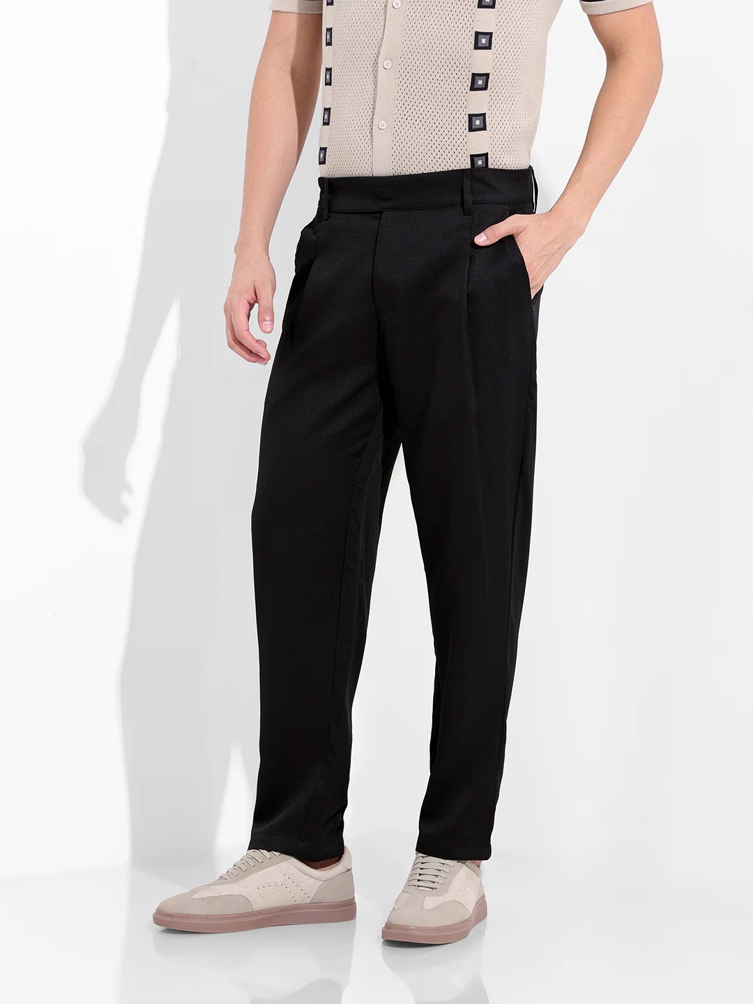Men's Black Regular Fit Solid Casual Trouser - Image 2