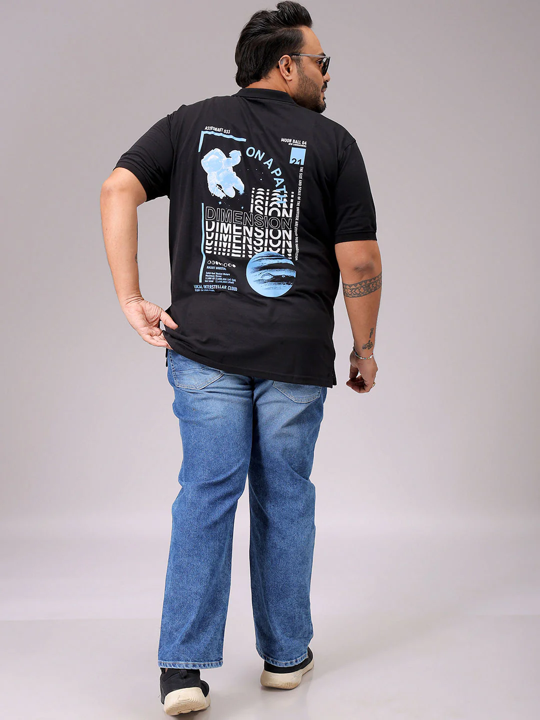 Men's Black Regular Fit Back Printed Polo Plus Size T-shirt - Image 2