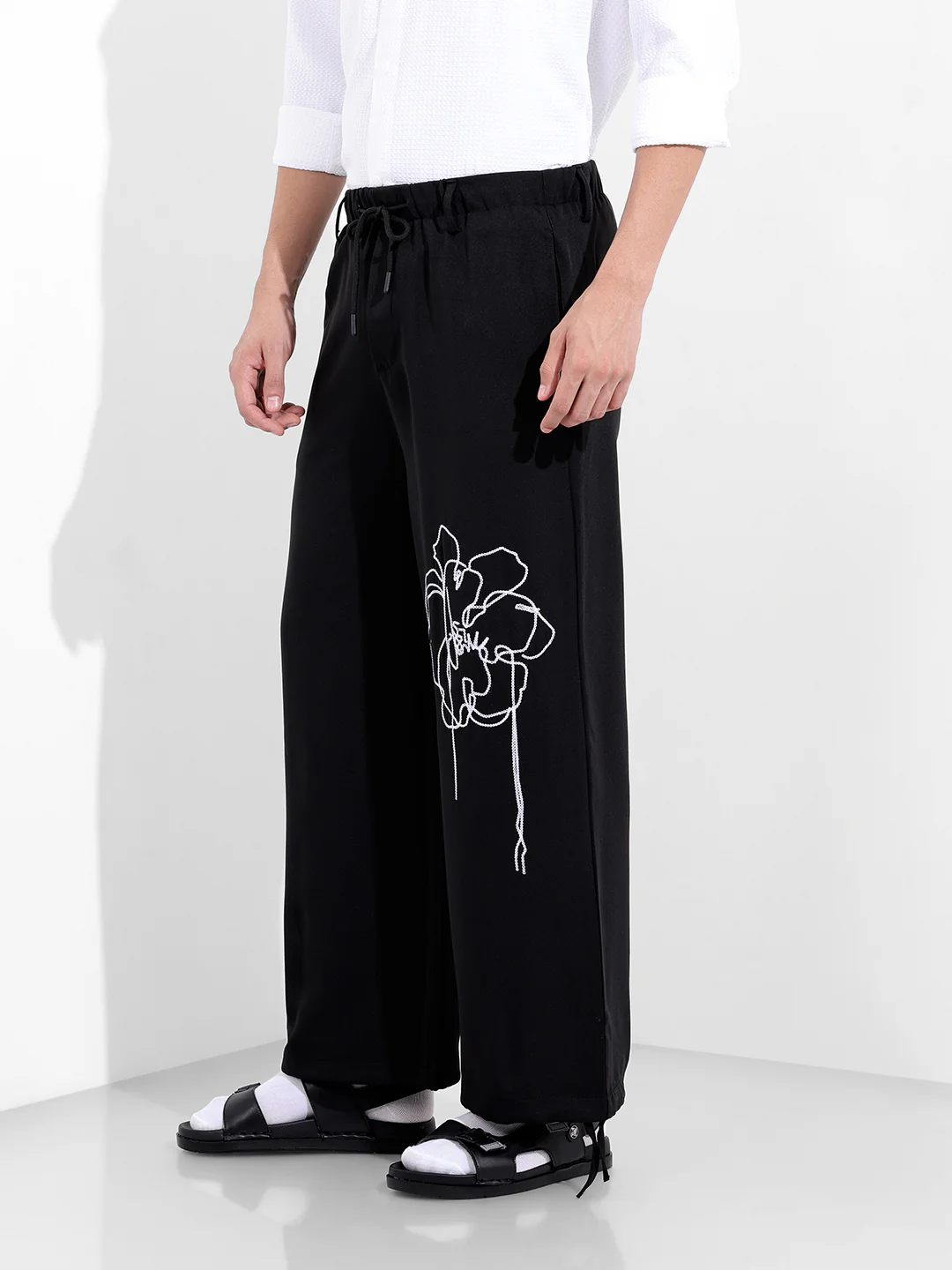 Men's Black Wide Leg Fit Embroided Retro Wear Jogger - Image 2