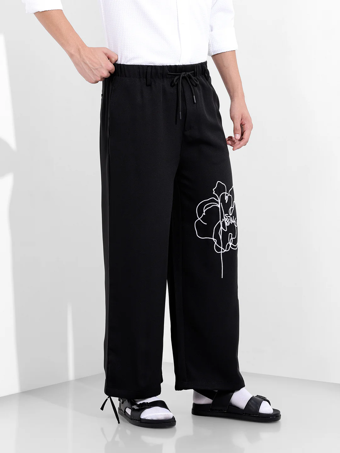 Men's Black Wide Leg Fit Embroided Retro Wear Jogger - Image 3