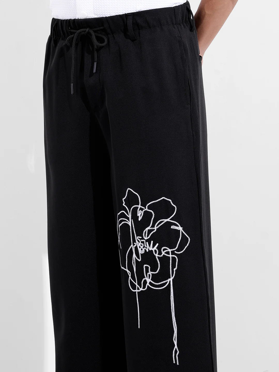 Men's Black Wide Leg Fit Embroided Retro Wear Jogger - Image 6