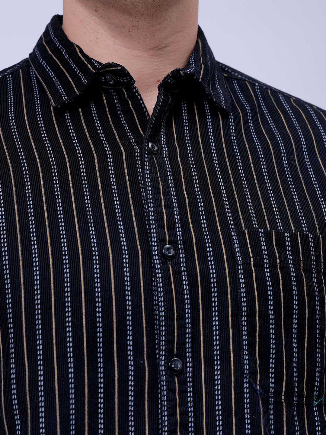 Men's Black Regular Fit Solid Casual Shirt - Image 3
