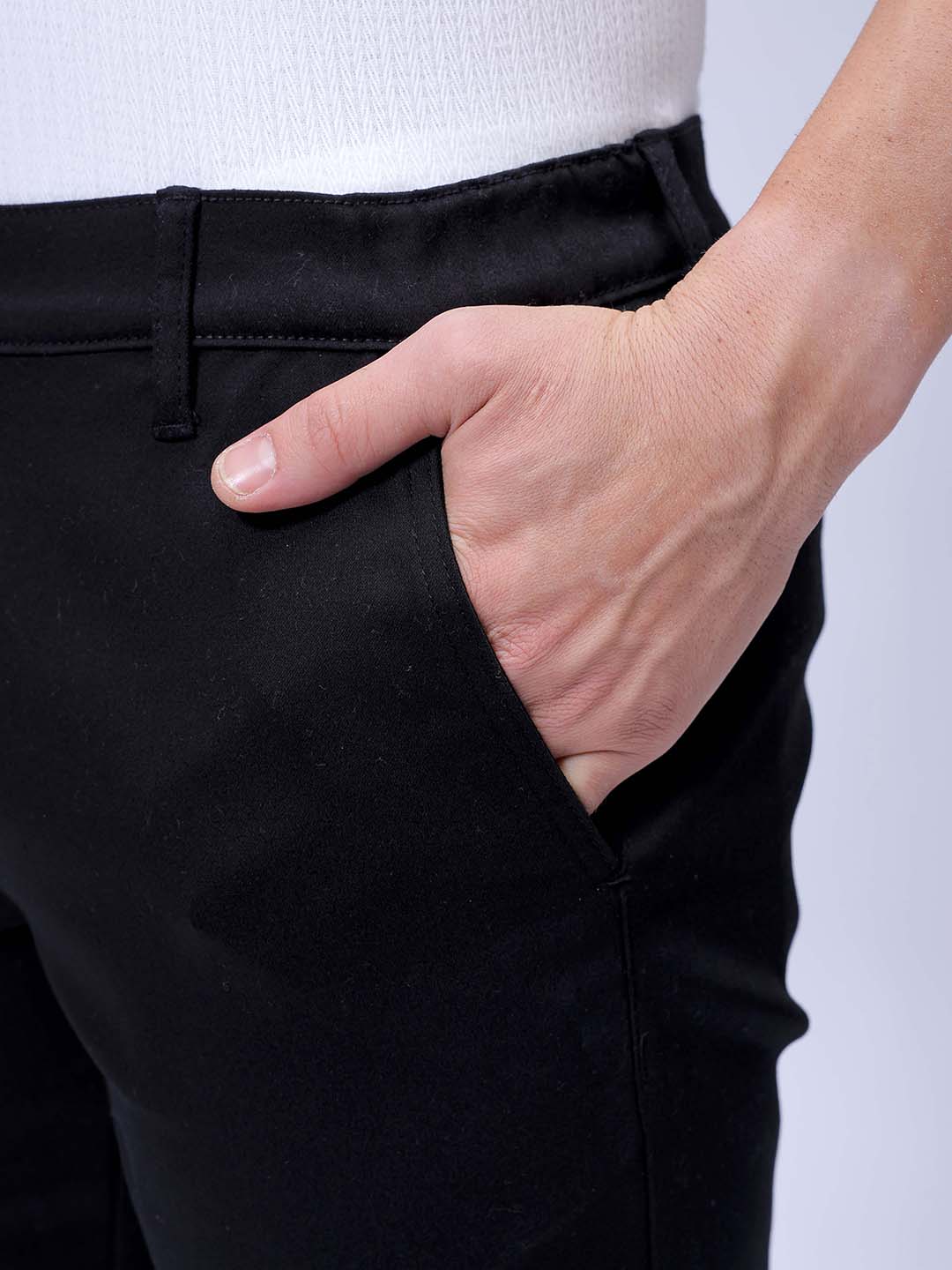 Men's Black Regular Fit Solid Casual Shorts - Image 7