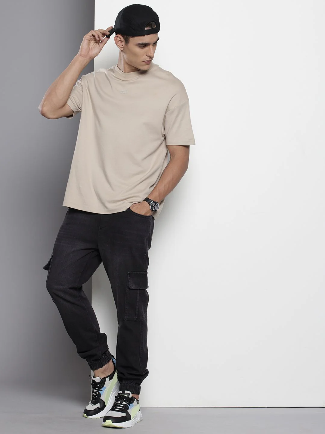 Men's Black Regular Fit Solid Street Wear Jeans - Image 2
