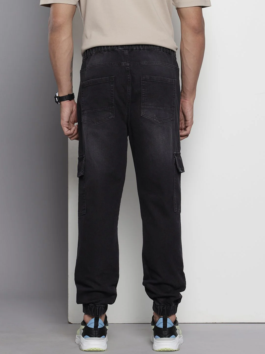 Men's Black Regular Fit Solid Street Wear Jeans - Image 4