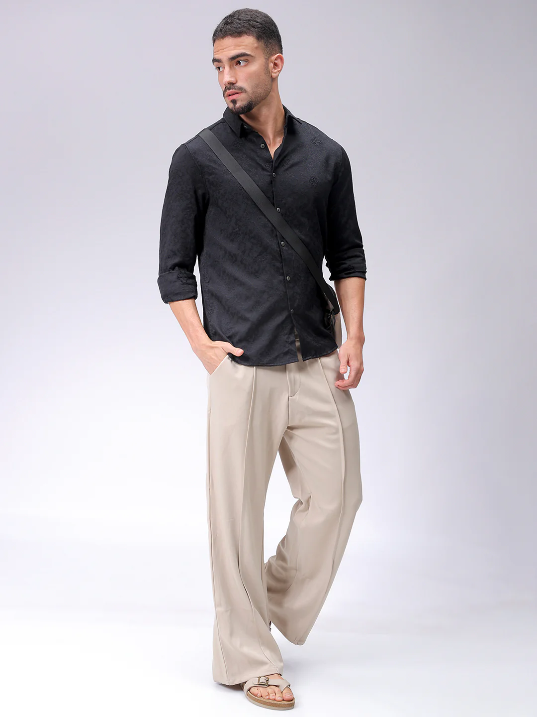 Men's Black Regular Fit Solid Casual Shirt - Image 3