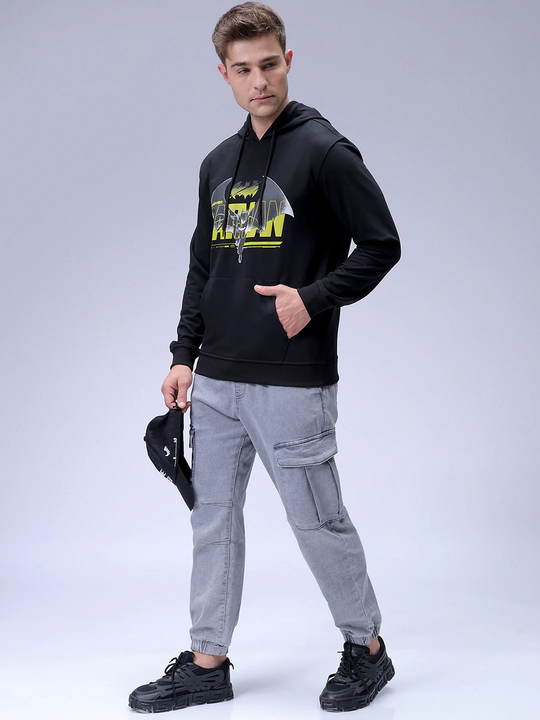 Men's Black Regular Fit Character Batman Printed Sweatshirt - Image 4